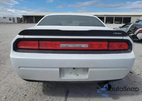 2010 Dodge Challenger Se z USA, uszkodzony, nr VIN 2B3CJ4DV2AH322841